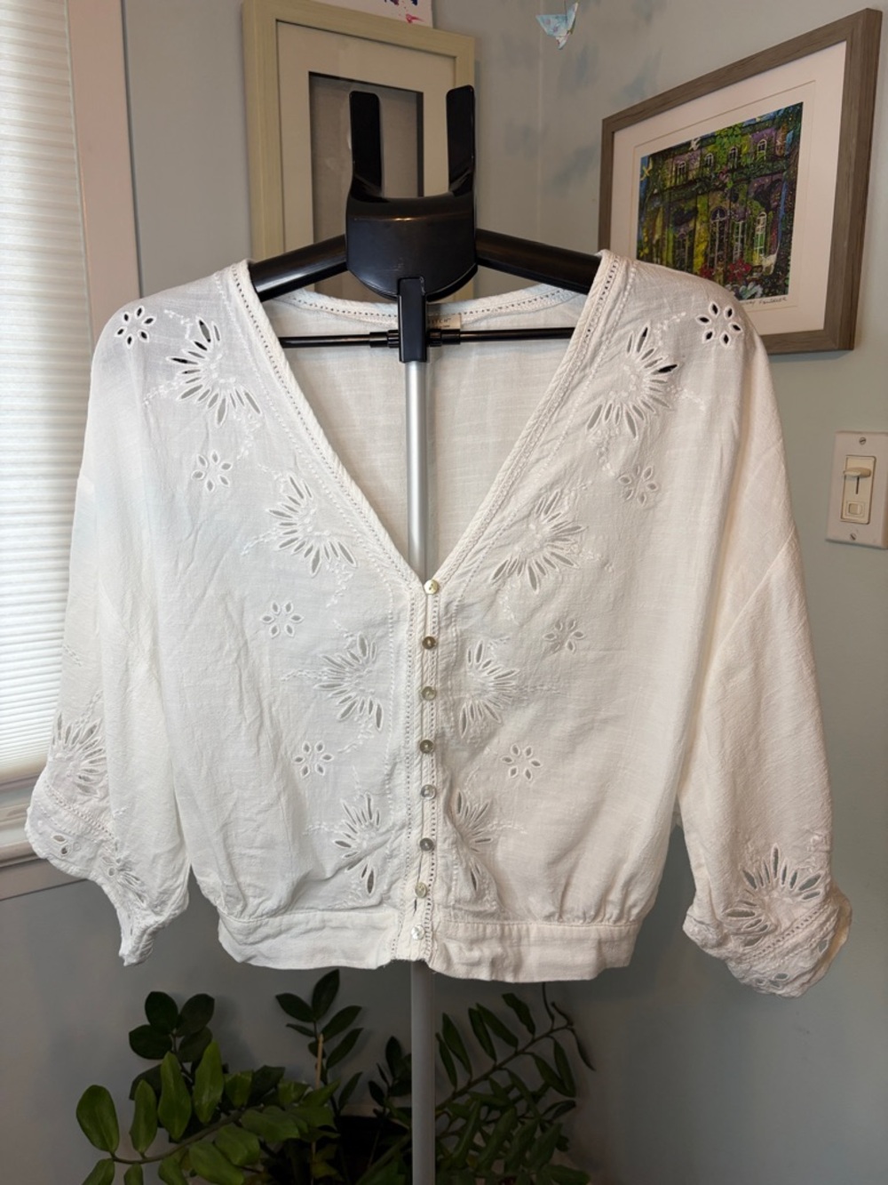 White Embroidered V-Neck Button Front Top Size M